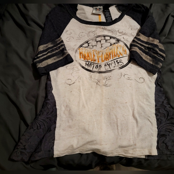 Harley davidson and size small - Picture 1 of 3